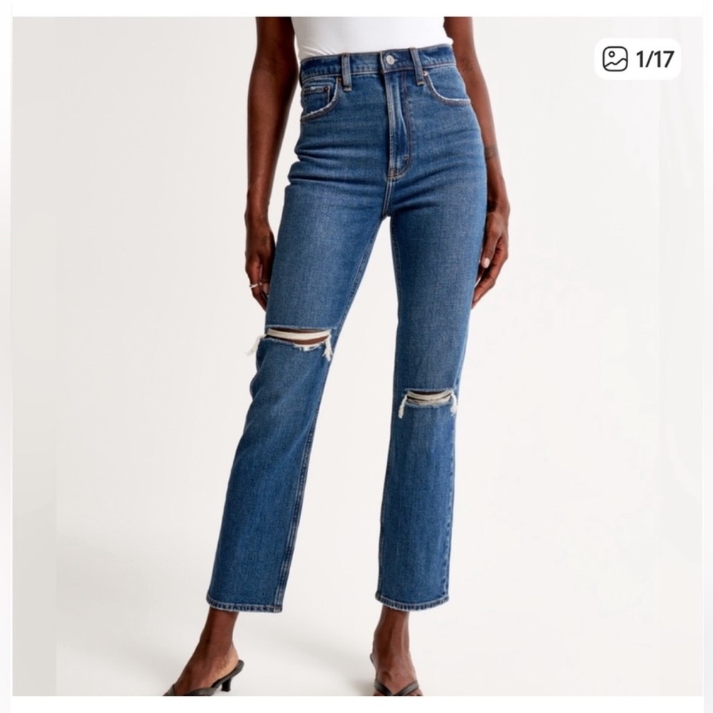 NWOT Abercrombie & Fitch Ultra High Rise Ankle Straight Distressed size 14/32